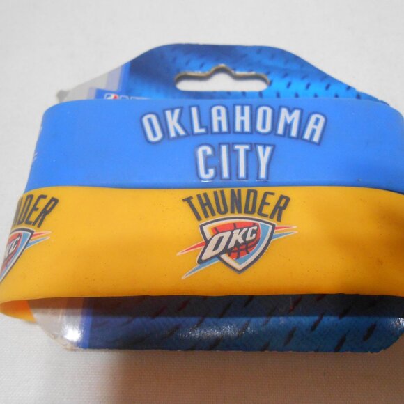 2 NEW NBA SILICONE BRACELETS OKLAHOMA CITY THUNDER OKC UNISEX ADULT 🏀 - Picture 9 of 9